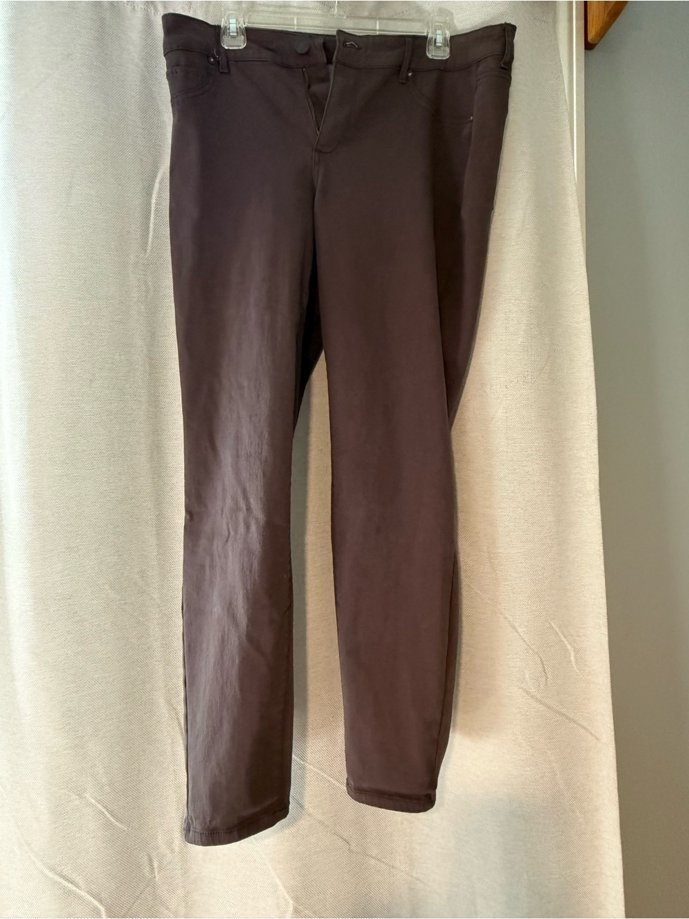 Maurices Women's Skinny Jeans in Dark Brown